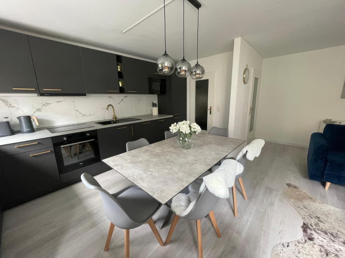 Luxus Apartment Am Fremersberg - Zentral - Mit Sauna & Badewanne Baden-Baden Luaran gambar